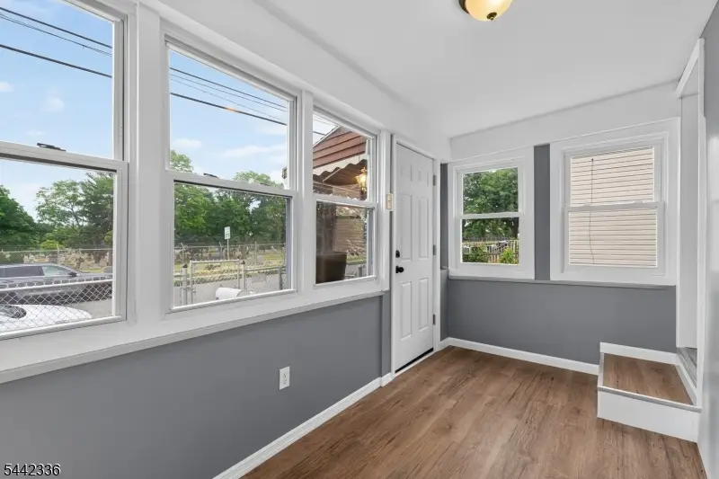 255 S 18th St, Newark, NJ 07103 - #3