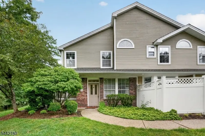 18 Pheasant Brook Court, The Hills, NJ 07921 - #1