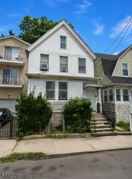 324 S 19th St, Newark, NJ 07103 - #1