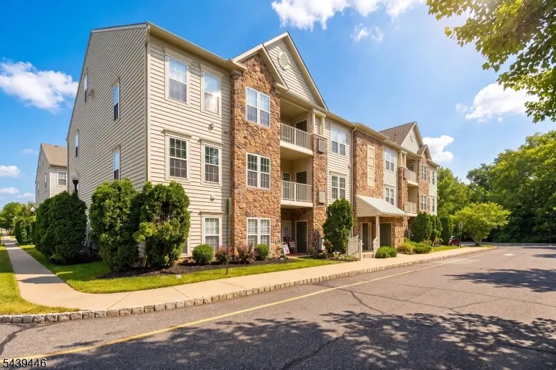 4 Steele Pl #C, Hillsborough, NJ 08844 - #1