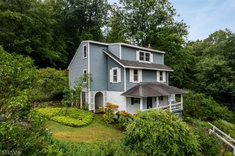 271 W Valley Brook Rd, Washington, NJ 07853 - #1