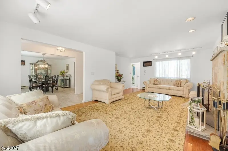 15 E Pierrepont Ave, Rutherford, NJ 07070 - #3