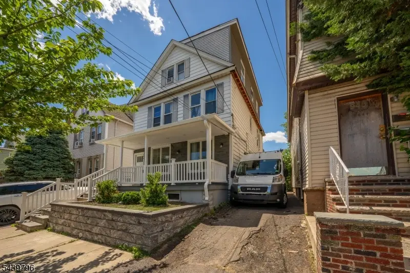 944 Emma St, Elizabeth, NJ 07201 - #3