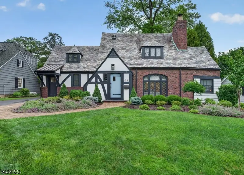 89 Whitney Rd, Millburn, NJ 07078 - #2