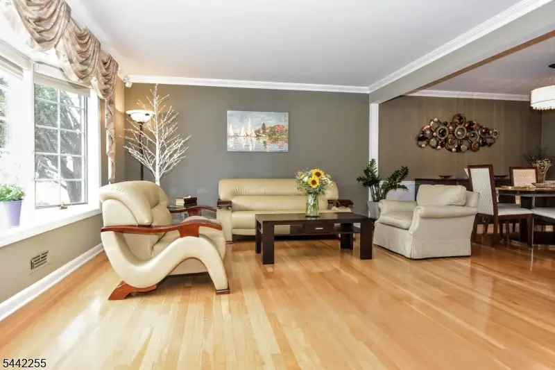 380 Shea Dr, New Milford, NJ 07646 - #3