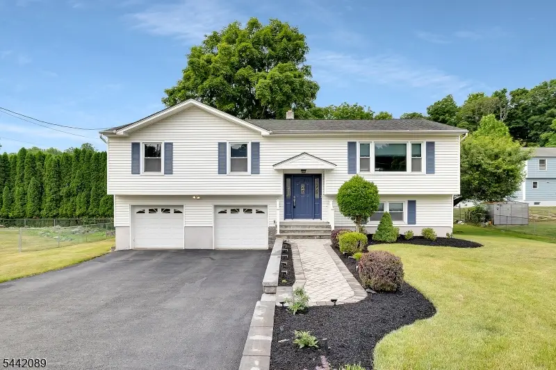 90 James St, Parsippany Troy Hills, NJ 07950 - #1