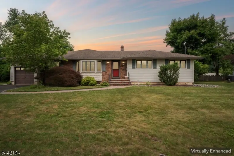 17 Schwinn Dr, Clark, NJ 07066 - #1
