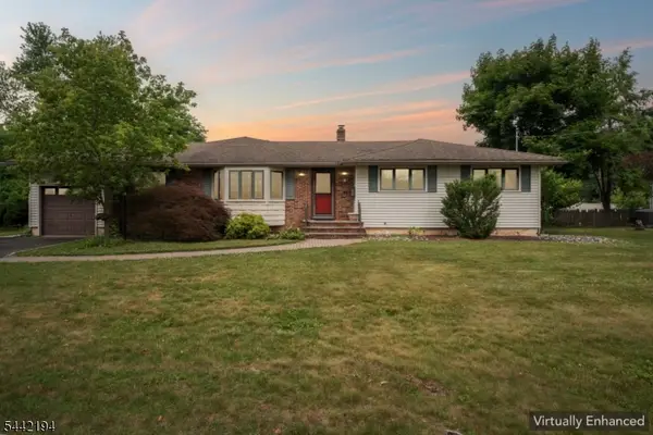 17 Schwinn Dr, Clark Twp., NJ 07066
