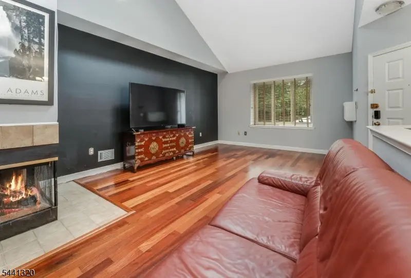 93 Driftwood Dr., Franklin, NJ 08873 - #3