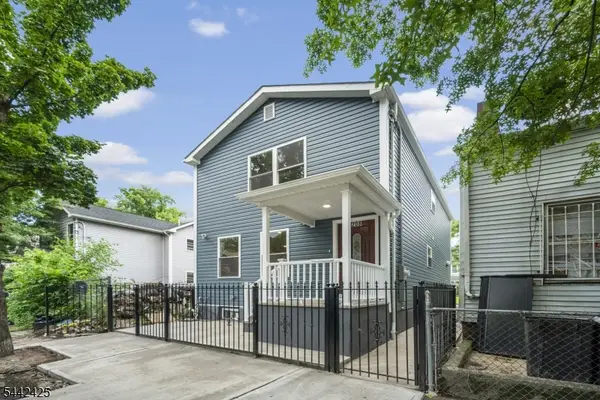 208 N 1st St, Paterson City, NJ 07522