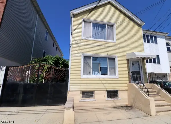 119 Pacific St, Newark City, NJ 07105
