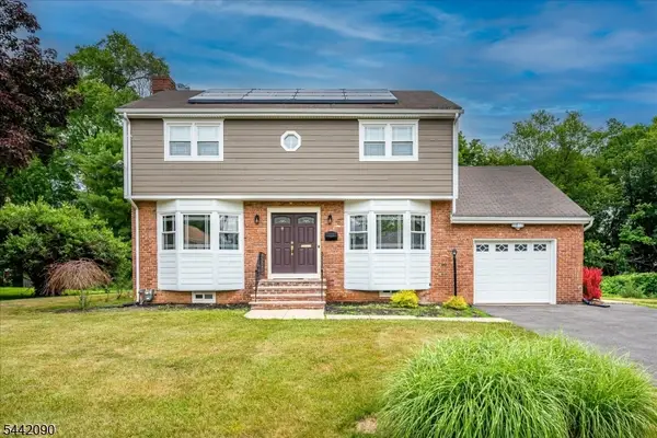 162 Mali Dr, North Plainfield Boro, NJ 07062