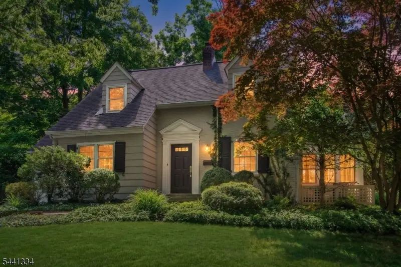 50 Parkview Ter, Summit, NJ 07901 - #2