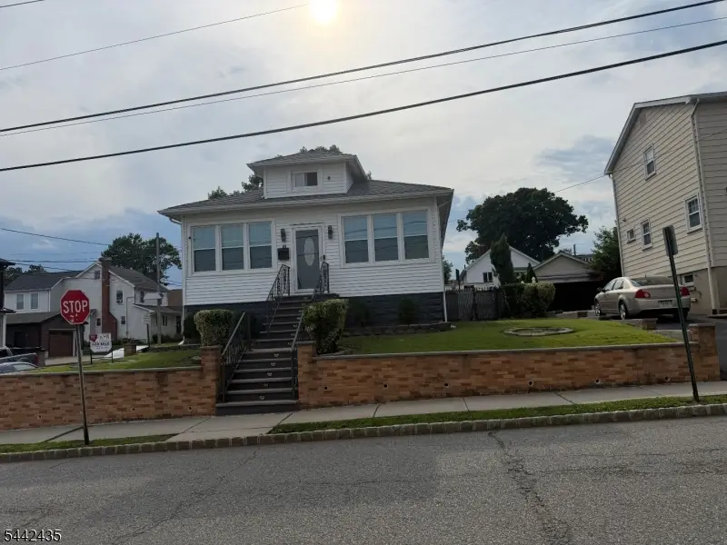 33 Adelaide St, Belleville, NJ 07109 - #1