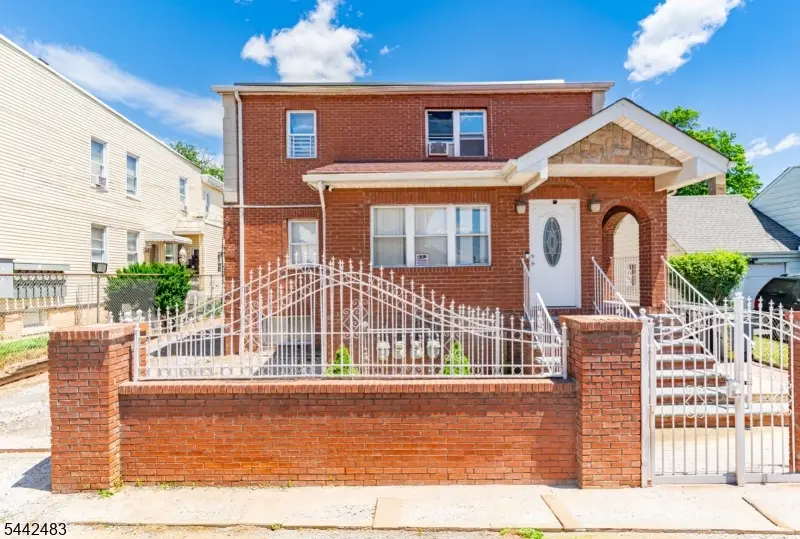 829-831 Allen St #4, Elizabeth, NJ 07202 - #1