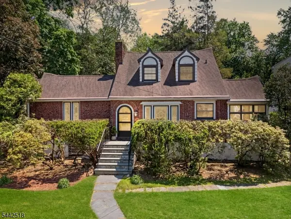 201 Little Falls Rd, Cedar Grove Twp., NJ 07009