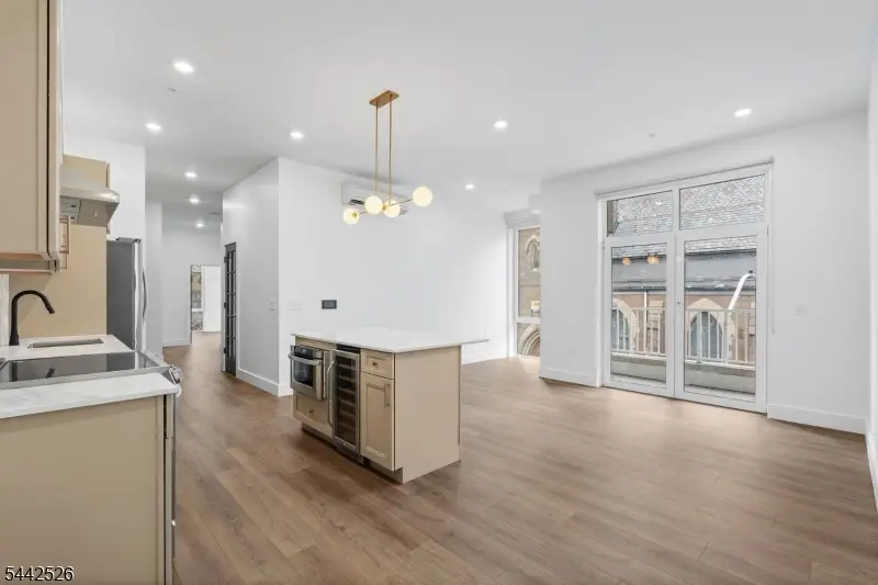 21 Lincoln Park #203, Newark, NJ 07102 - #1