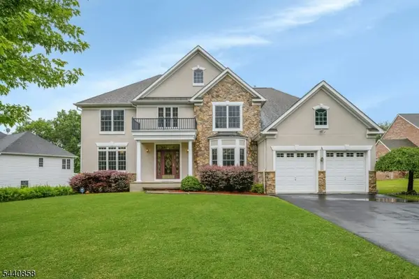 11 Skyview Ter, Riverdale Boro, NJ 07457