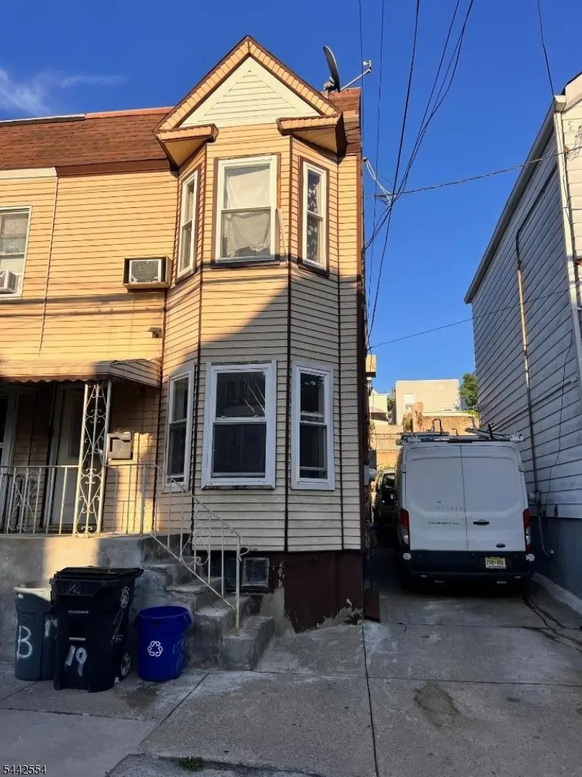 19 Highland Ave, Newark, NJ 07104 - #2