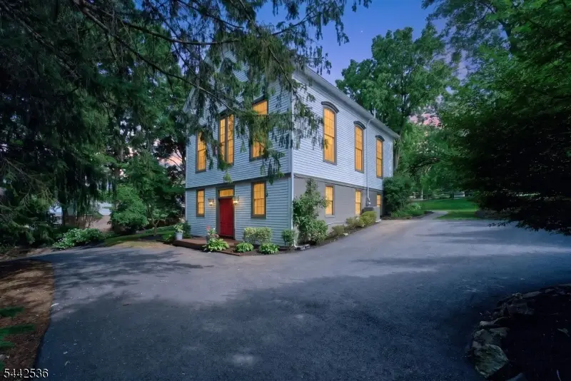 214 Race Street, Pittstown, NJ 08867 - #2