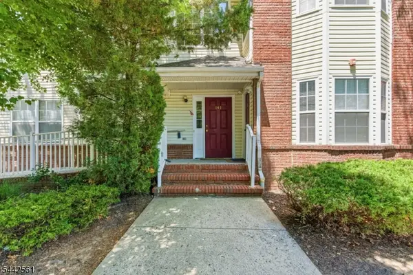 141 Forest Dr, Piscataway Twp., NJ 08854
