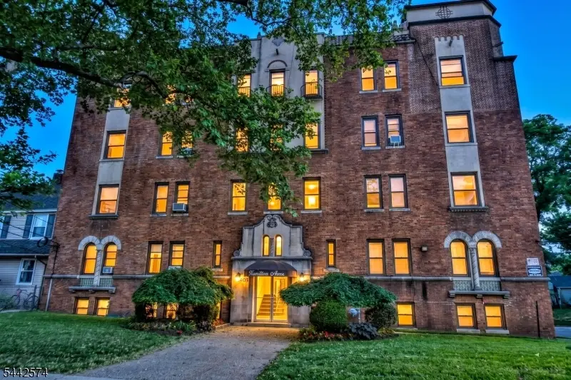 303 Hamilton Pl #A4, Hackensack, NJ 07601 - #1