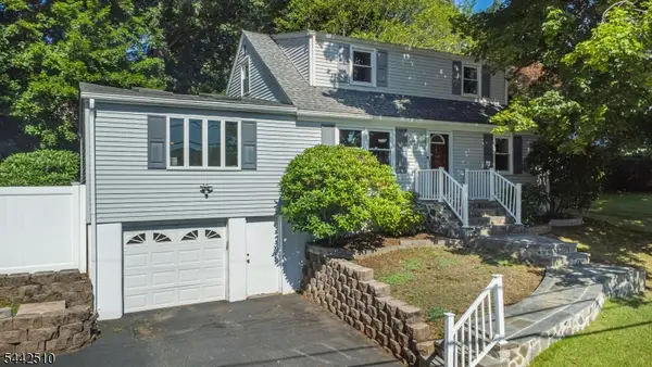 27 Mountain Rd, Rockaway Boro, NJ 07866