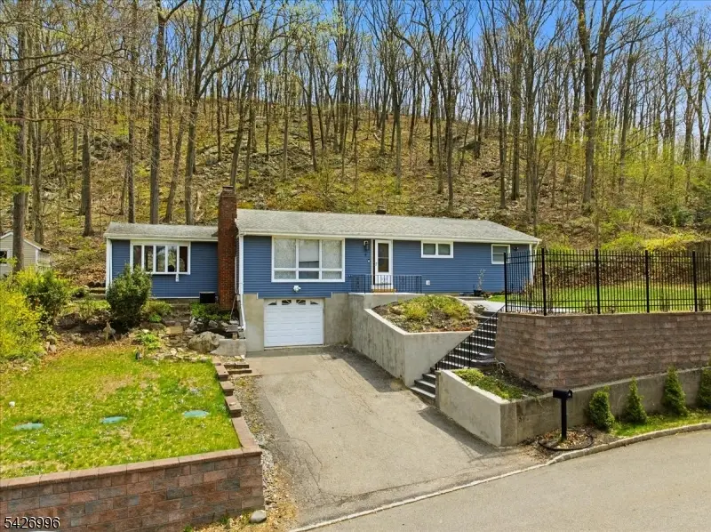 9 Hartung Ave, Riverdale, NJ 07457 - #1