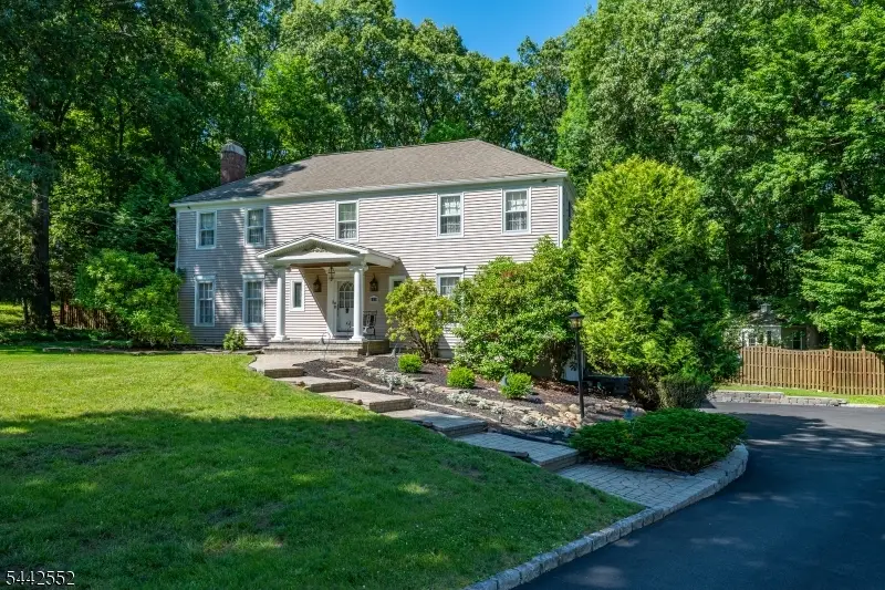 11 Laurel Ln, Hanover, NJ 07950 - #1