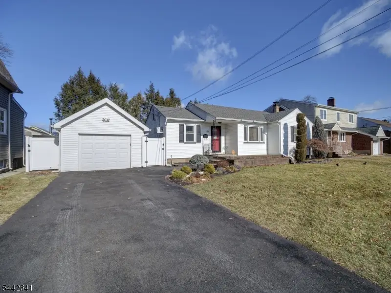 55 14th Ave, Elmwood Park, NJ 07407 - #2