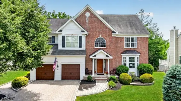 9 Summerfield Dr, Franklin Twp., NJ 08540