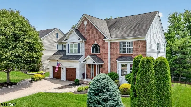 9 Summerfield Dr, Ten Mile Run, NJ 08540 - #2