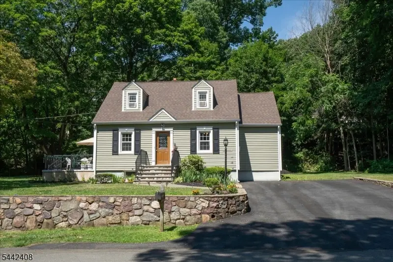 46 Lakeside Dr, Rockaway, NJ 07866 - #2