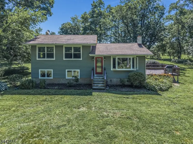 106 Oak Summit Rd, Kingwood, NJ 08825 - #2