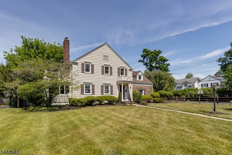 537 Wychwood Rd, Westfield, NJ 07090 - #3