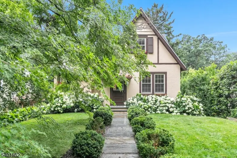 5 Tysley St, Basking Ridge, NJ 07920 - #2