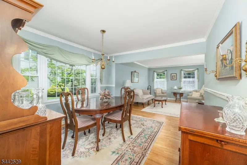 33 Galway Dr, Mendham, NJ 07945 - #2