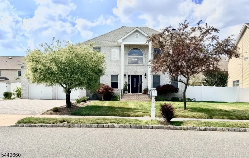 664 Roosevelt Ave, Piscataway, NJ 08854 - #1