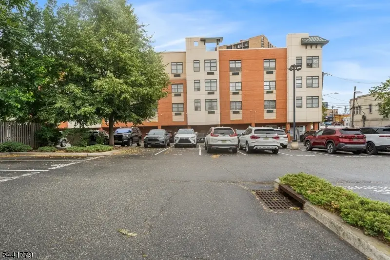 9252 Kennedy Blvd, North Bergen, NJ 07047 - #2
