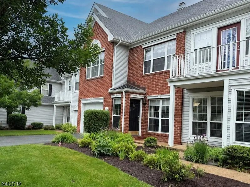 305 Amberleigh Dr, Hopewell, NJ 08534 - #1