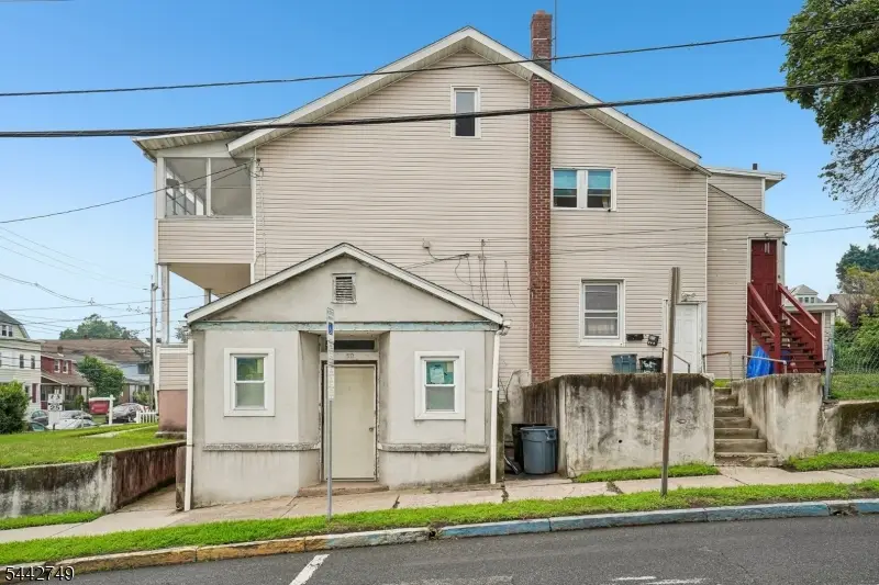 409 N 8th St, Prospect Park, NJ 07508 - #3
