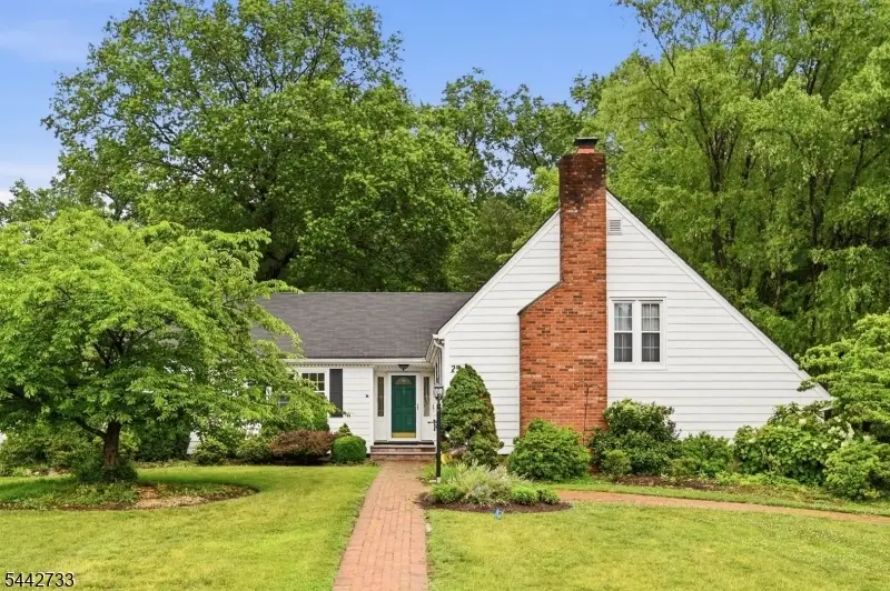 25 Trouville Dr, Troy Hills, NJ 07054 - #1