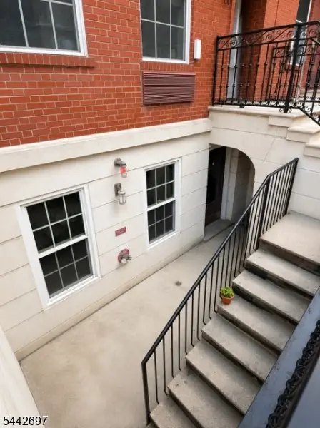 100 Tidewater St #1G, Jersey City, NJ 07302 - #3