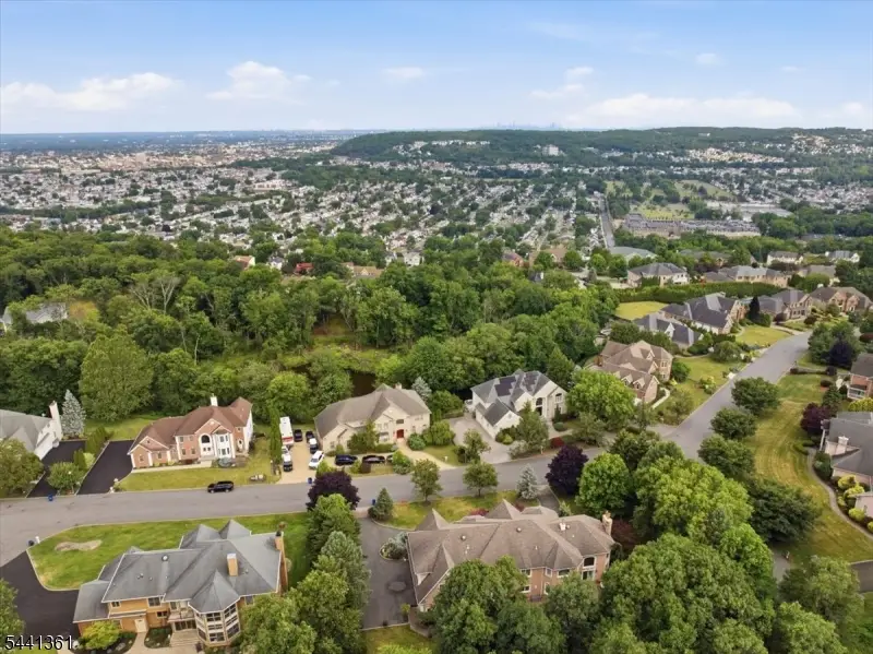 4 Centennial Ct, Totowa, NJ 07512 - #2