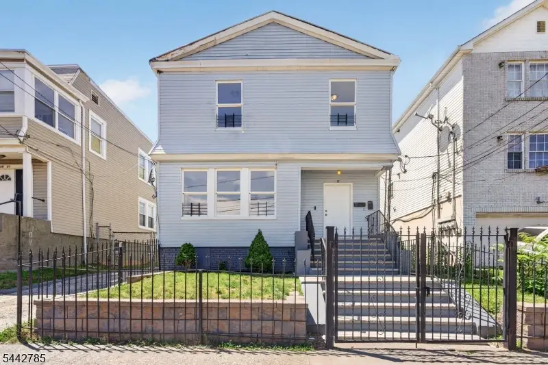 17 Wolcott Ter #2, Newark, NJ 07112 - #1
