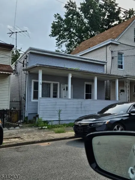 34 8th Ave, Paterson, NJ 07524 - #1