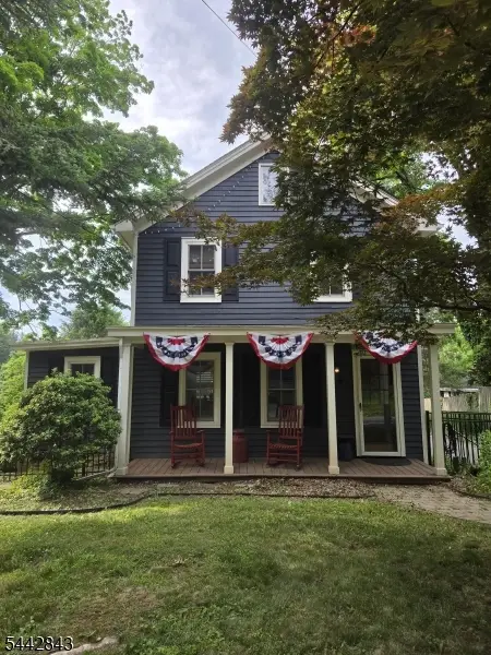 79 W Main St, Mendham Boro, NJ 07945