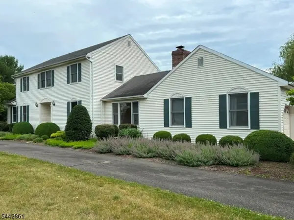 17 Shurts Rd, Readington Twp., NJ 08822