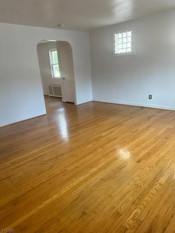 17 Pettit St, Bloomfield Twp., NJ 07003