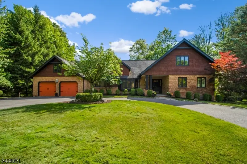 14 Denman Ct, Millburn, NJ 07078 - #1